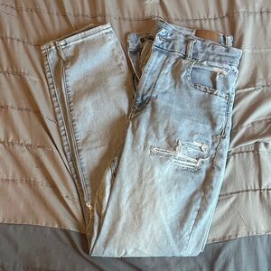 American Eagle Outfitters Light Blue Boyfriend Jeans